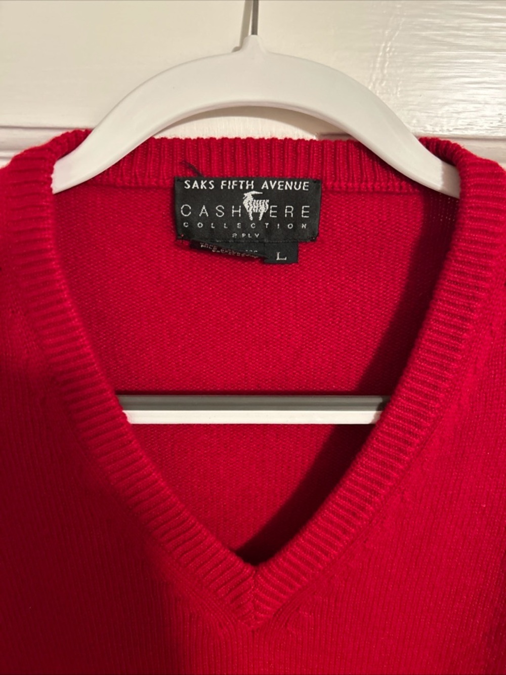 Saks Fifth Avenue Red Cashmere V-Neck Sweater - Men's 100%